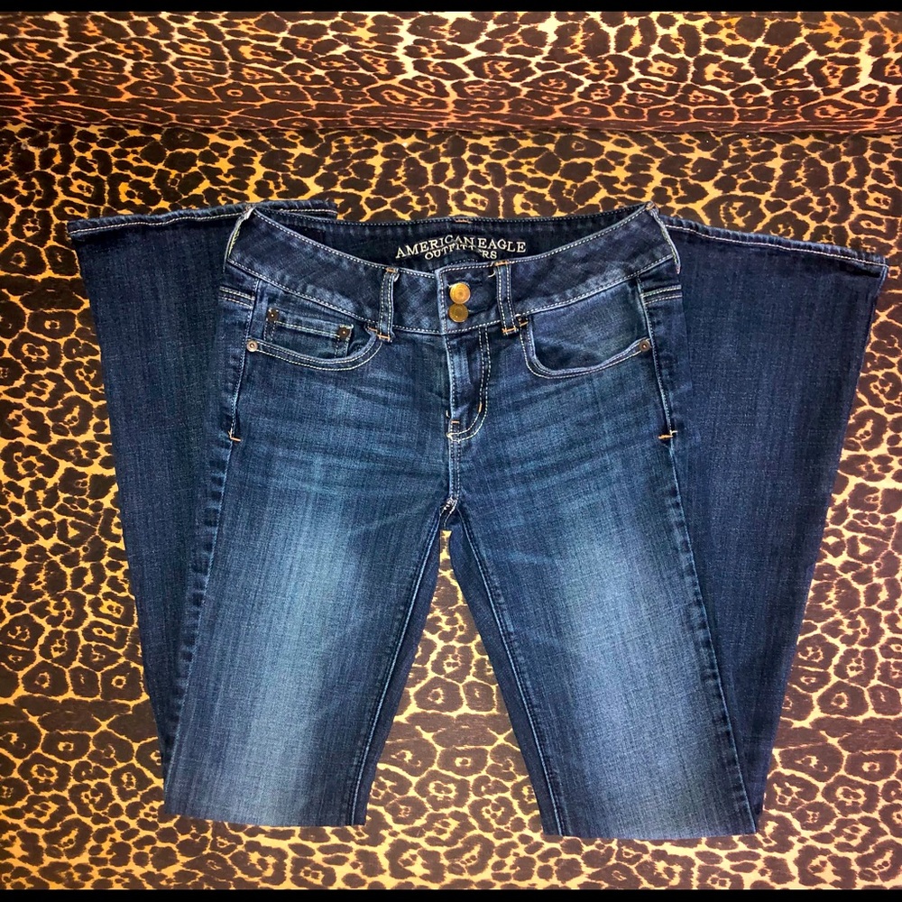 SOLD..    WOMANS AMERICAN EAGLE 🦅 JEAN